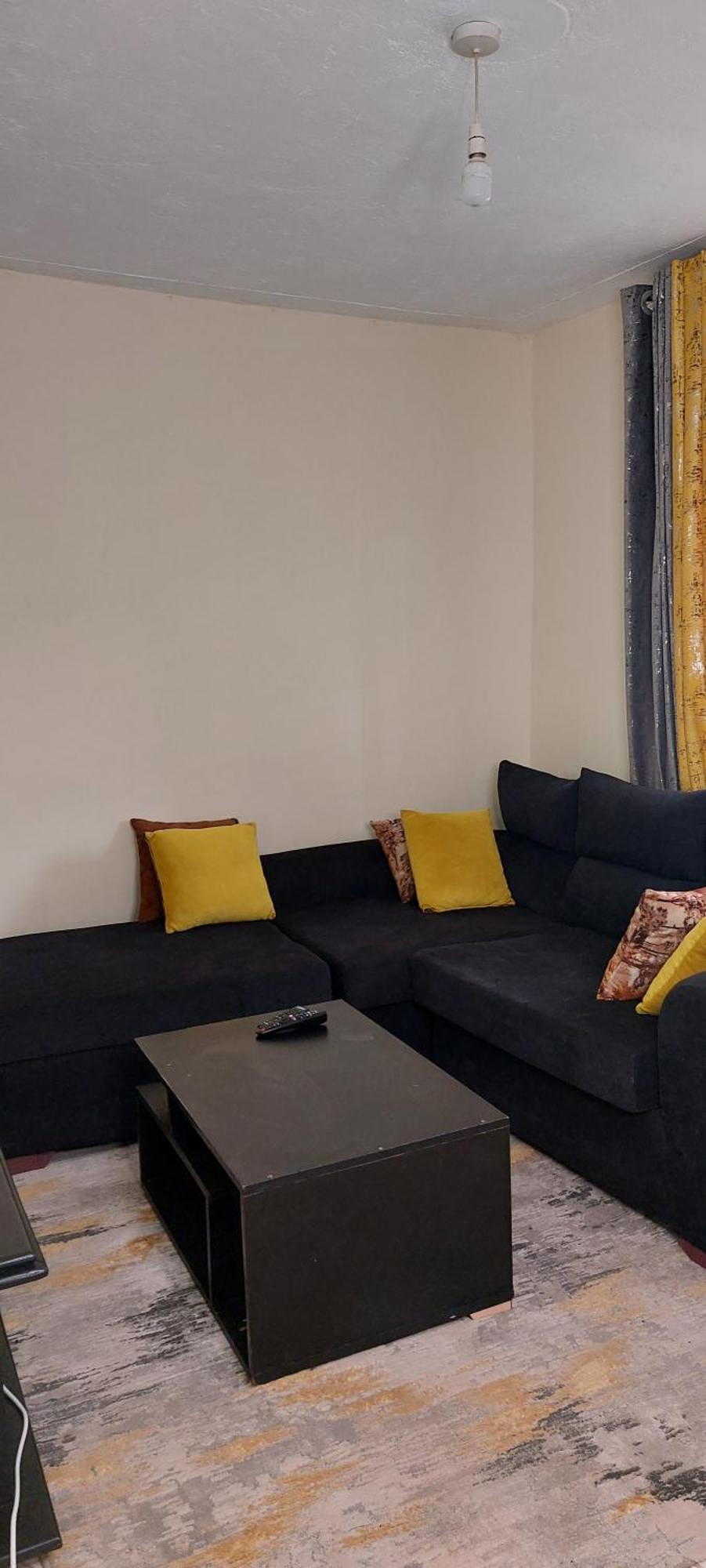Cozy 1 Bedroom In Lakeview Apartment