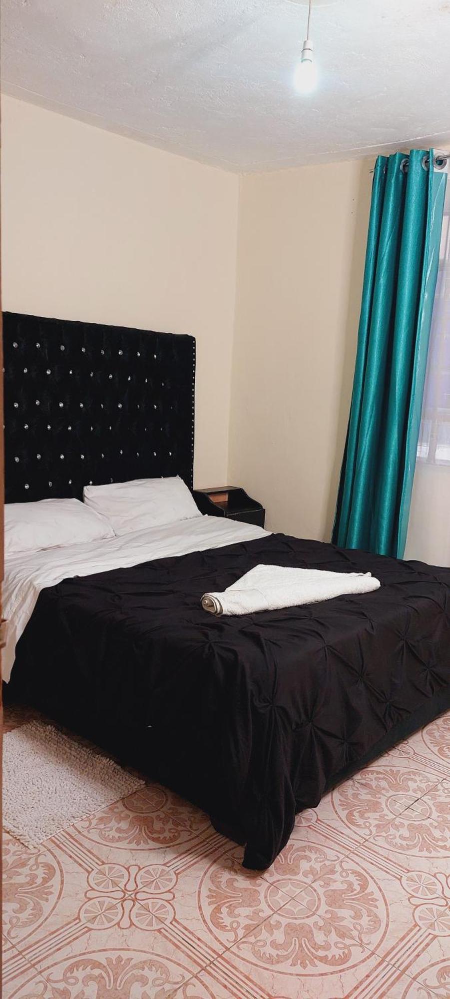 Cozy 1 Bedroom In Lakeview *